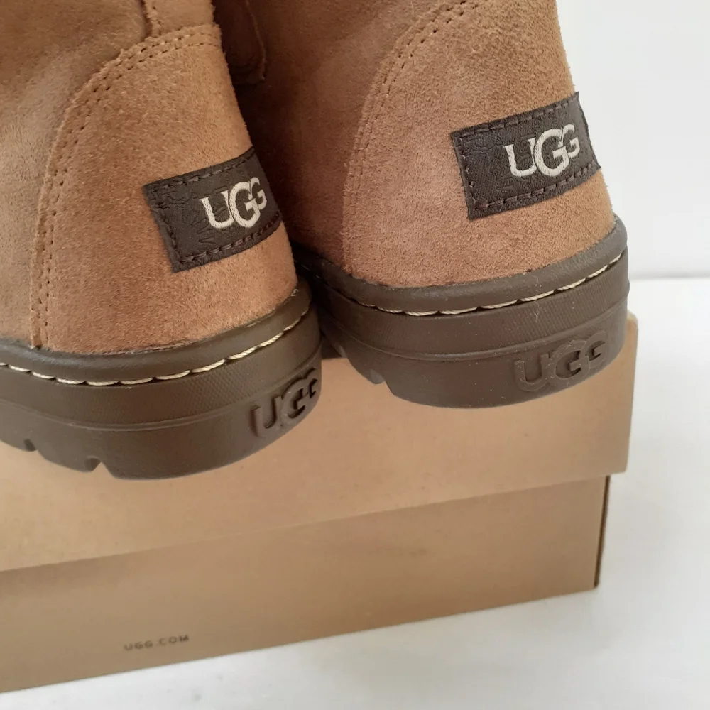 UGG Mukluk Revival Boots sz 5